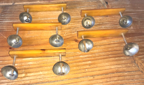 5 antique BAKELITE BUTTERSCOTCH SOLID DRESSER DRAWER PULLS Handles 4” long - Picture 5 of 7