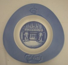 Carlsberg Royal Copenhagen Elephant Gate Triangular Dish (ref B21)