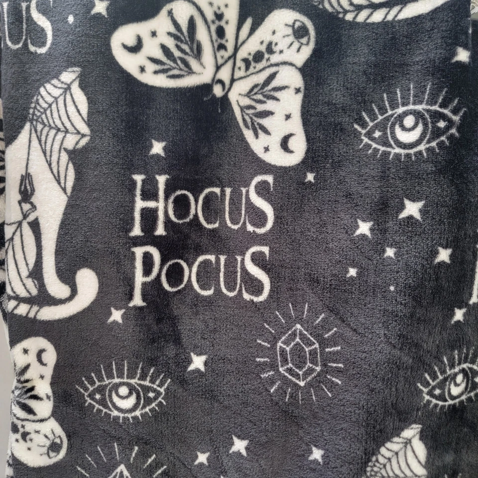 NEW! Spooksville Halloween "Hocus Pocus" Icons Black Plush Throw Blanket 50x60 - Image 3 of 4