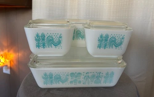 Pyrex Amish Butterprint Refrigerator Dish Set 4 Pc With Lids  501, 0503 PYREX