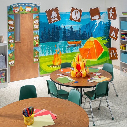 Fun Express Camp Vbs Decorating Kit - 18 Pc