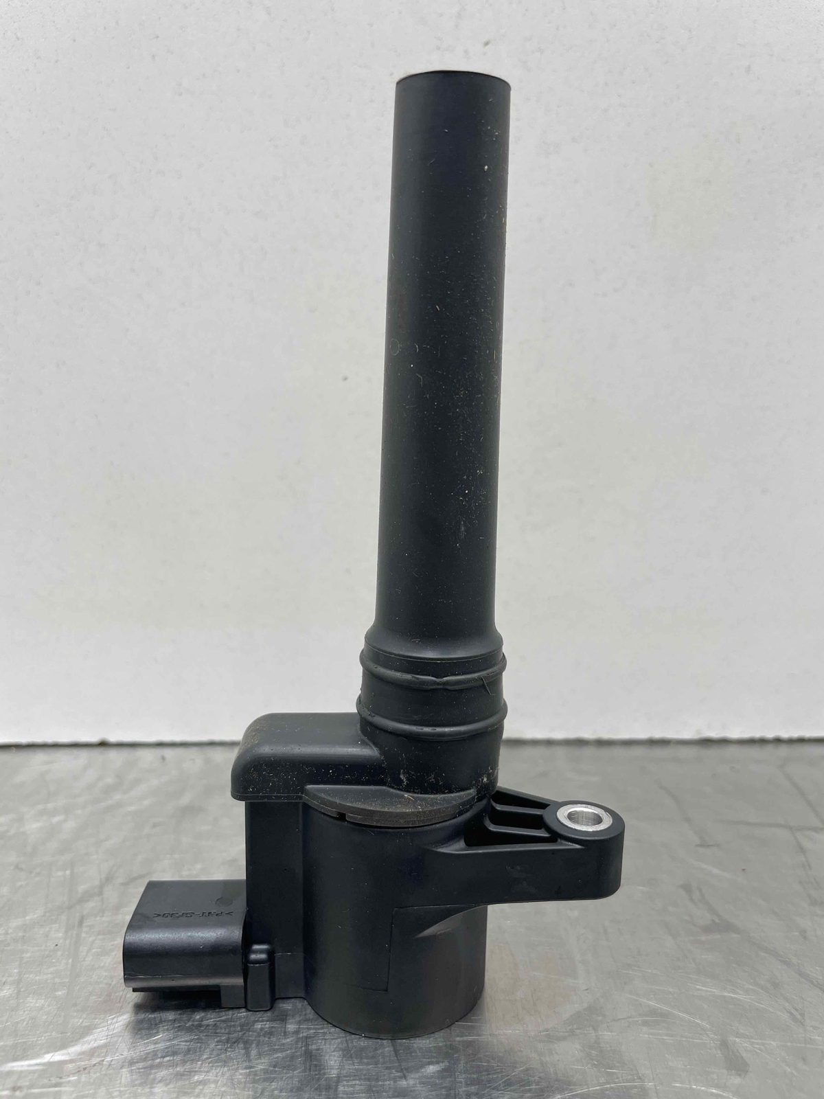 2010 Aston Martin Rapide OEM Engine Ignition Coil 39K 8G43-12A366-AA