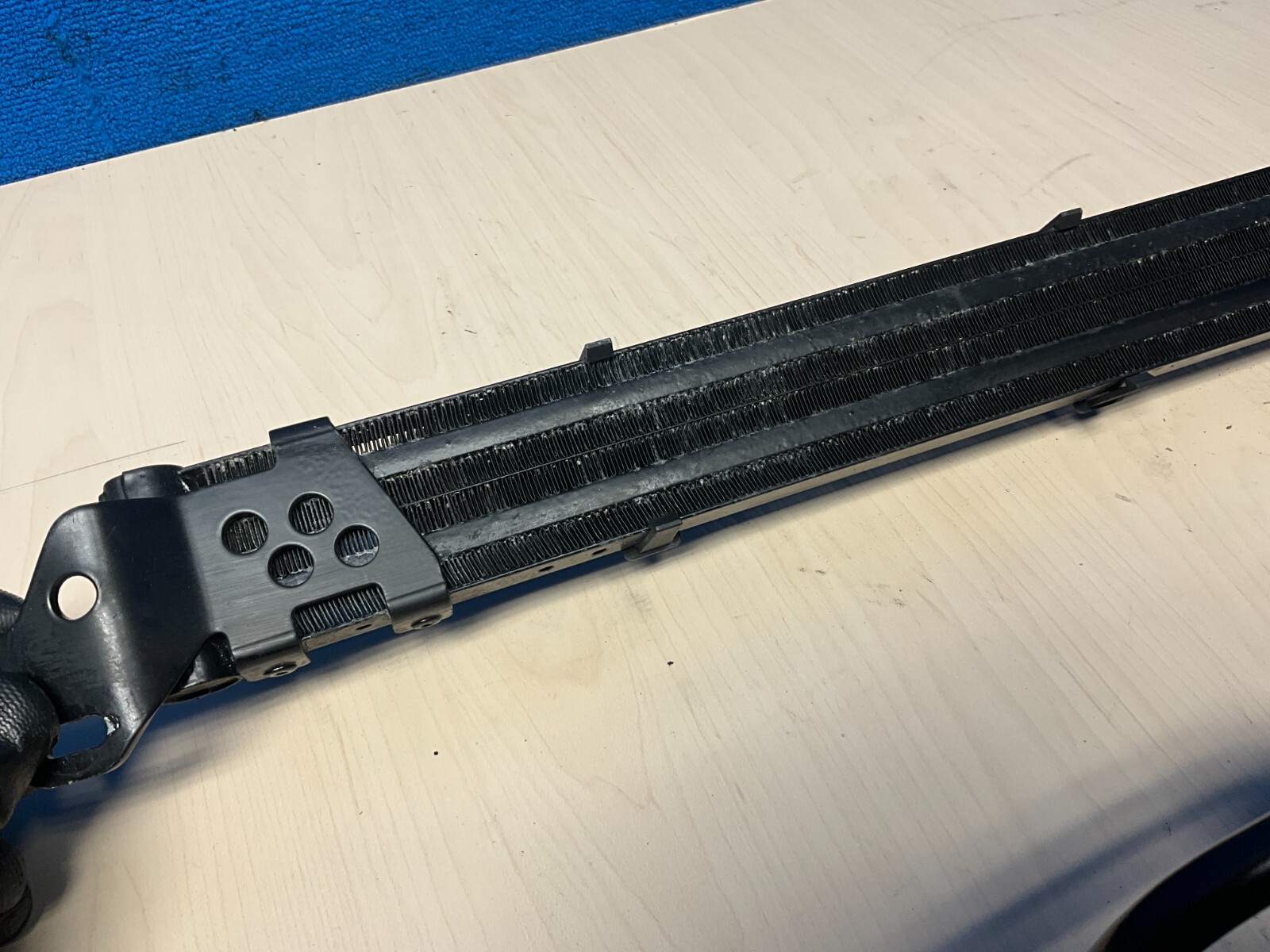 2005 - 2010 BENTLEY CONINENTAL GTC POWER STEERING GEAR OIL COOLER OEM