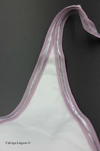NUEVO CON ETIQUETAS FREE PEOPLE OB716361 "Kickin It" Bralette Inalámbrico Algodón Espalda Corredora, Blanco M - Imagen 3 de 5