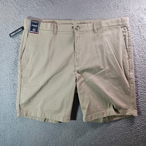 NWT Roundtree & Yorke Casuals Shorts Men 42 x 9" Classic Stretch Khaki