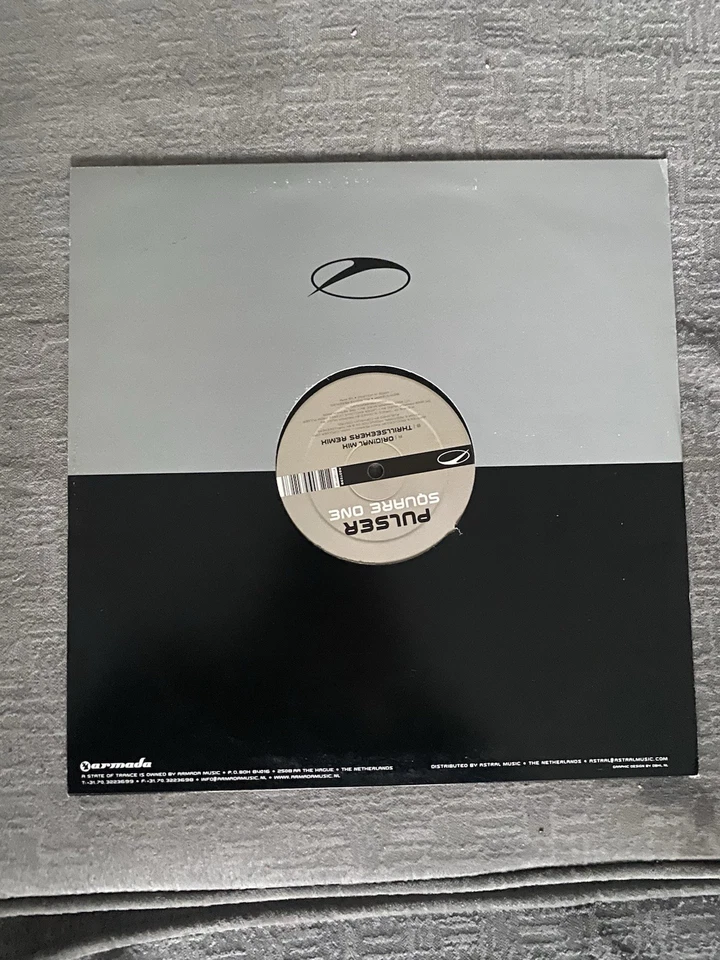 vinyl - Image 2 of 4