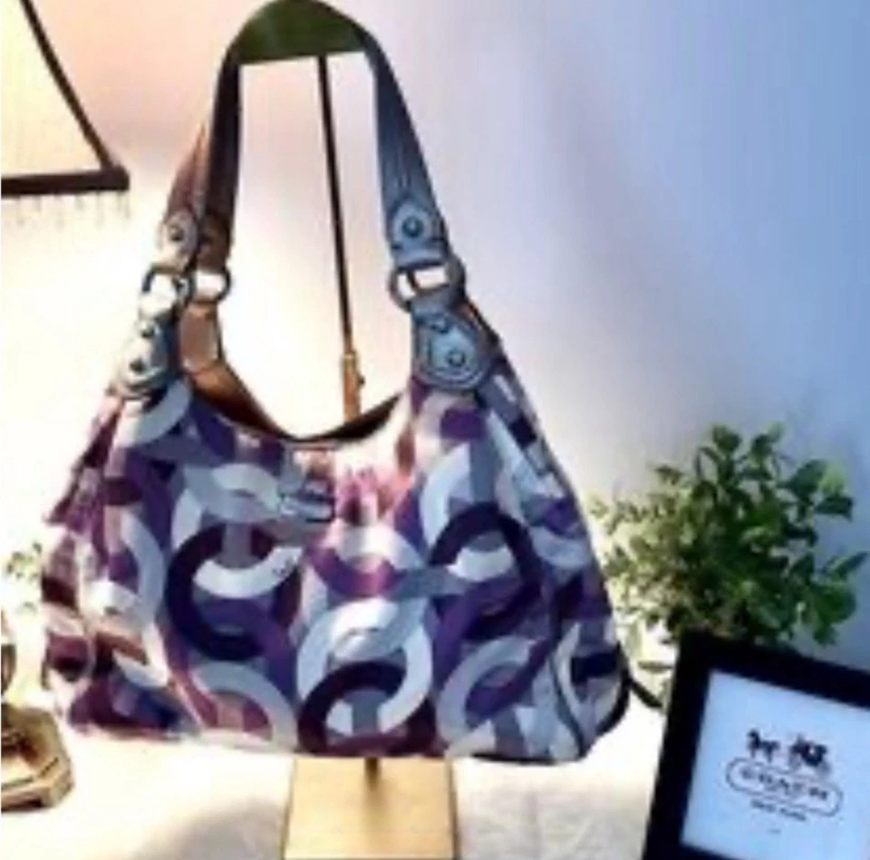 BOLSO DE HOMBRO COACH MADISON OP ART SATÉN MAGGIE MIA #F1126-18764 ¡Hermoso! 😍😍 Foto 2 de 4