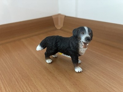 Schleich 16339 Berner Sennenhund mit Fähnchen 