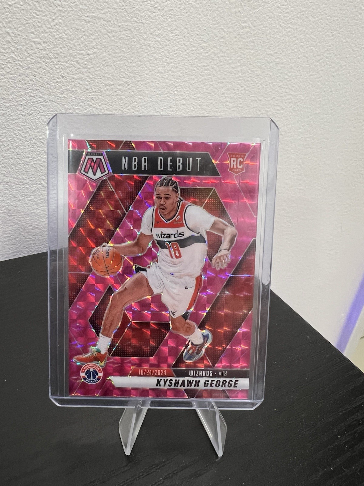 2024-25 Mosaic Basketball Kyshawn George NBA Debut Pink /175 (RC)