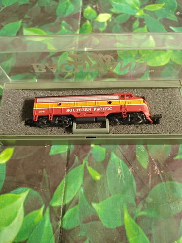 Bachmann Plus #11284 EMD F7A (SP Daylight) Diesellok #354 Spur N | Zustand: New: Other (See Details)