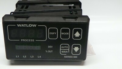WATLOW 989A-10BD-AARG / (NEW IN BOX)