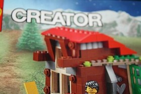 Lego Creator Cabin Lodge Lake 31048 Instruction Booklet ONLY Fishing   -ZZX -9
