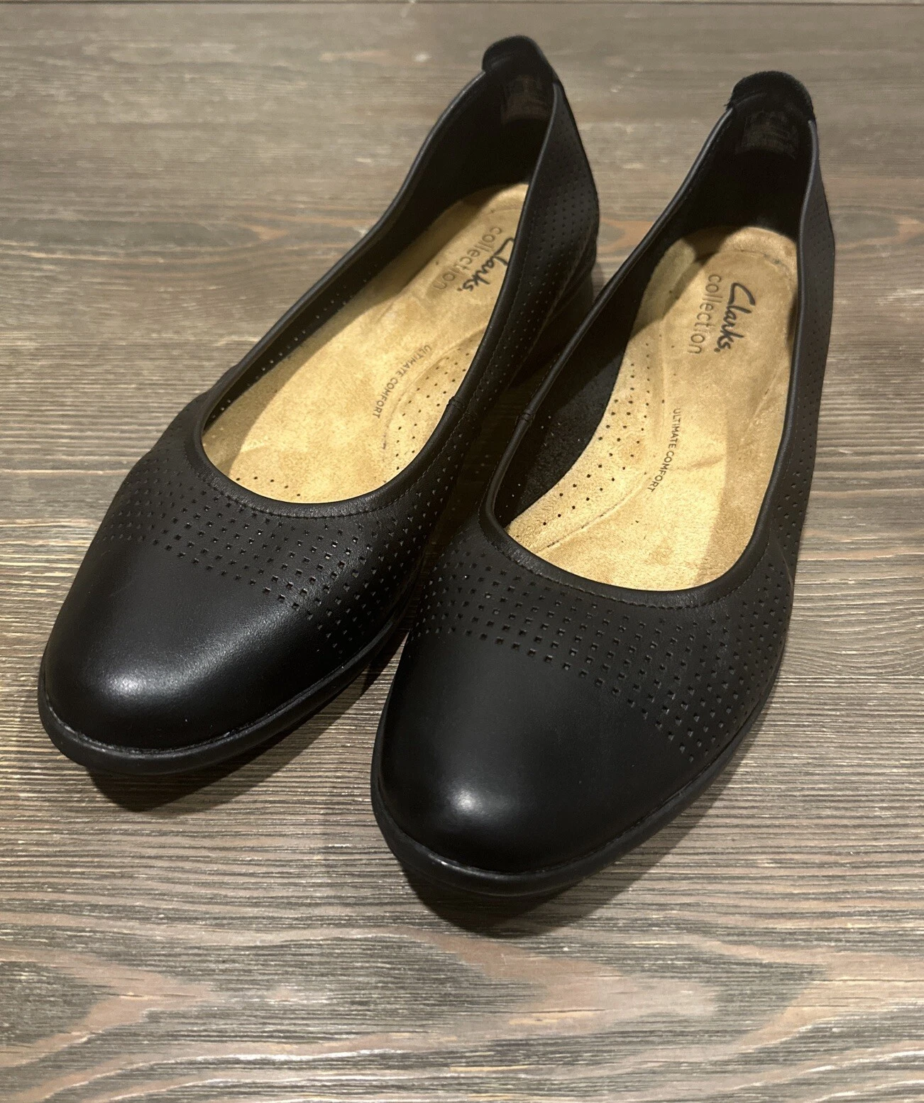 Ballerine Clarks Collection in pelle traforata Jenette Ease Nero 9M A464934
