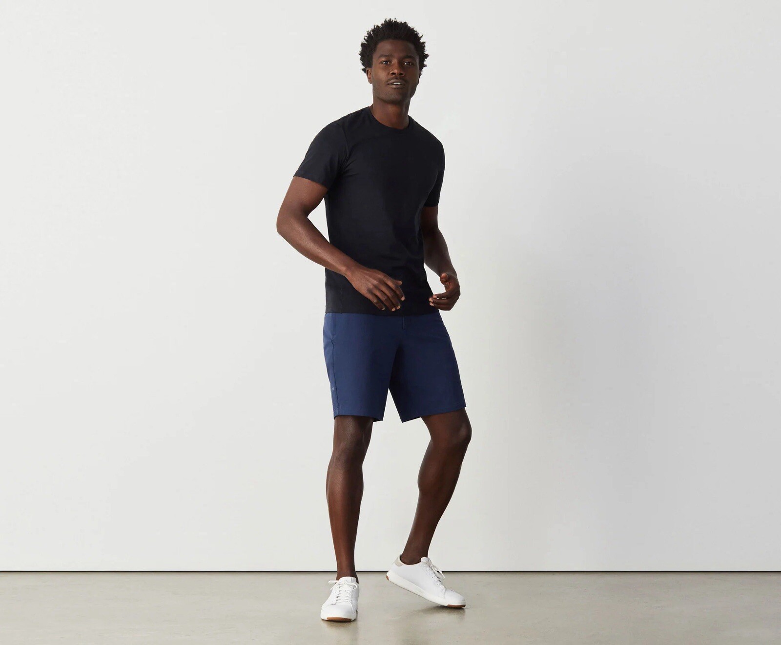 Mack Weldon Men's Radius Flex Short Size XL 4 Pairs Grey, Khaki, Navy, Black