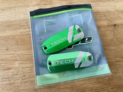 Paar Hope Tech 4 Hauptbremszylinderdeckel GRÜN links rechts X2 E4 V4 Kappen