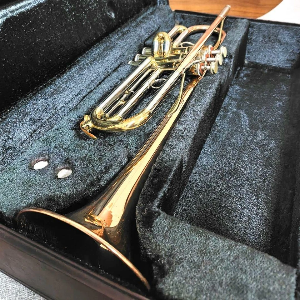 YAMAHA YTR-634 Vintage Trumpet Red Brass Bell Used With Hard Case - Image 4 of 4