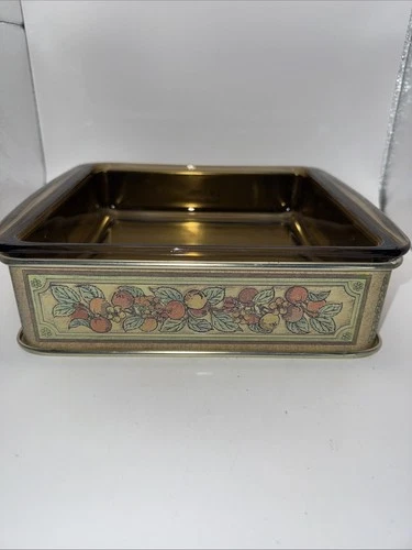 Vtg PYREX Corning USA Amber Glass Square Baking Dish w/Carrier 2 Qt 8”x8”x2”