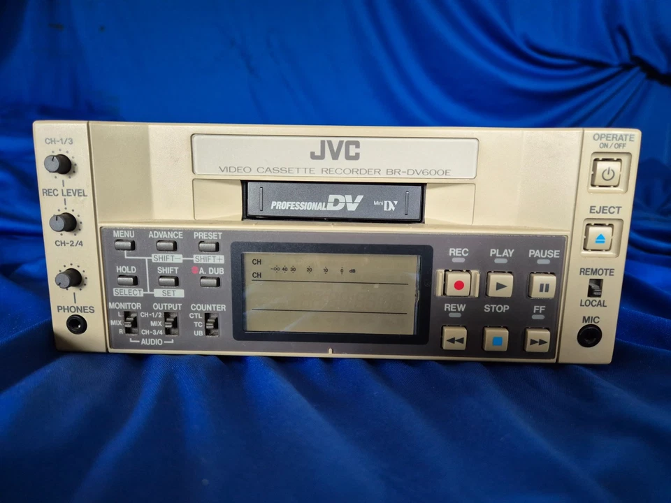 JVC Mini-DV Recorder BR-DV600E nur 143 Kopfstunden, defekt - Bild 2 von 4