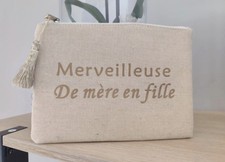 Trousse de maquillage beige zippée « Merveilleuse De mère en fille »