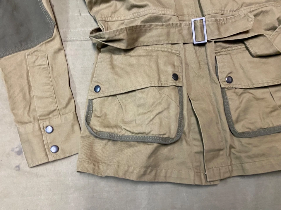 CHAQUETA DE SALTO REFORZADA M42 PARACAIDISTA AEROTRANSPORTADA DE LA SEGUNDA GUERRA MUNDIAL - GRANDE EN LA PARTE DELANTERA Foto 2 de 4