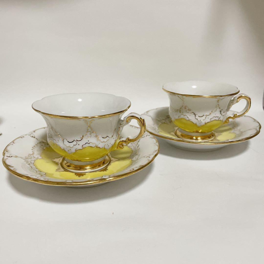 Meissen B Form Coffee Cup and saucer set of 2 ceramics Gold Meissen B Form Coffee Cup and saucer set of 2 ceramics Gold