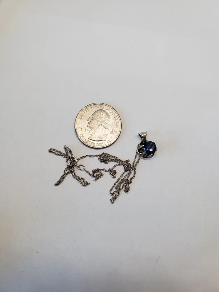 Collar colgante Diamonique DQ zafiro azul redondo Buttercup plata de ley Foto 3 de 4