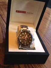 VICTORINOX SWISS ARMY "CHRONOGRAPH  BLACK DIAL 241199 WATCH IN MINT CONDITION