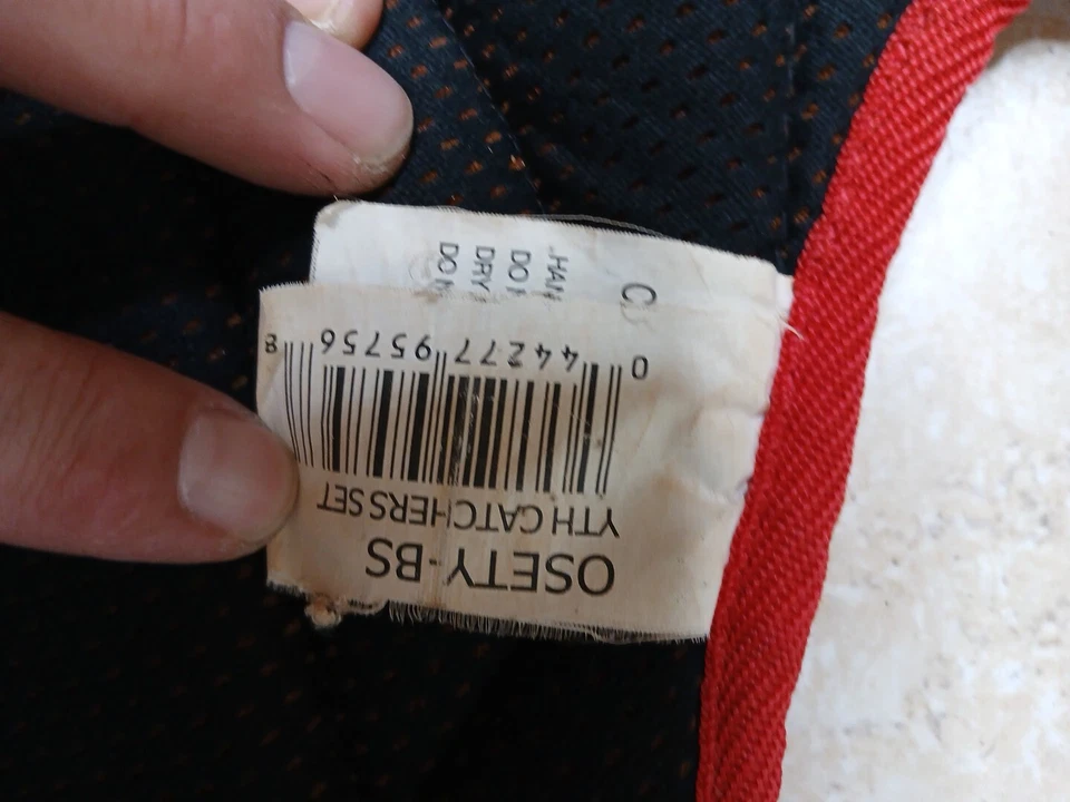 Louisville Slugger TPX Catcher's Chest Protector (Red/Navy) - Image 3 of 4