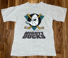 Anaheim Ducks Collecting and Fan Guide 40