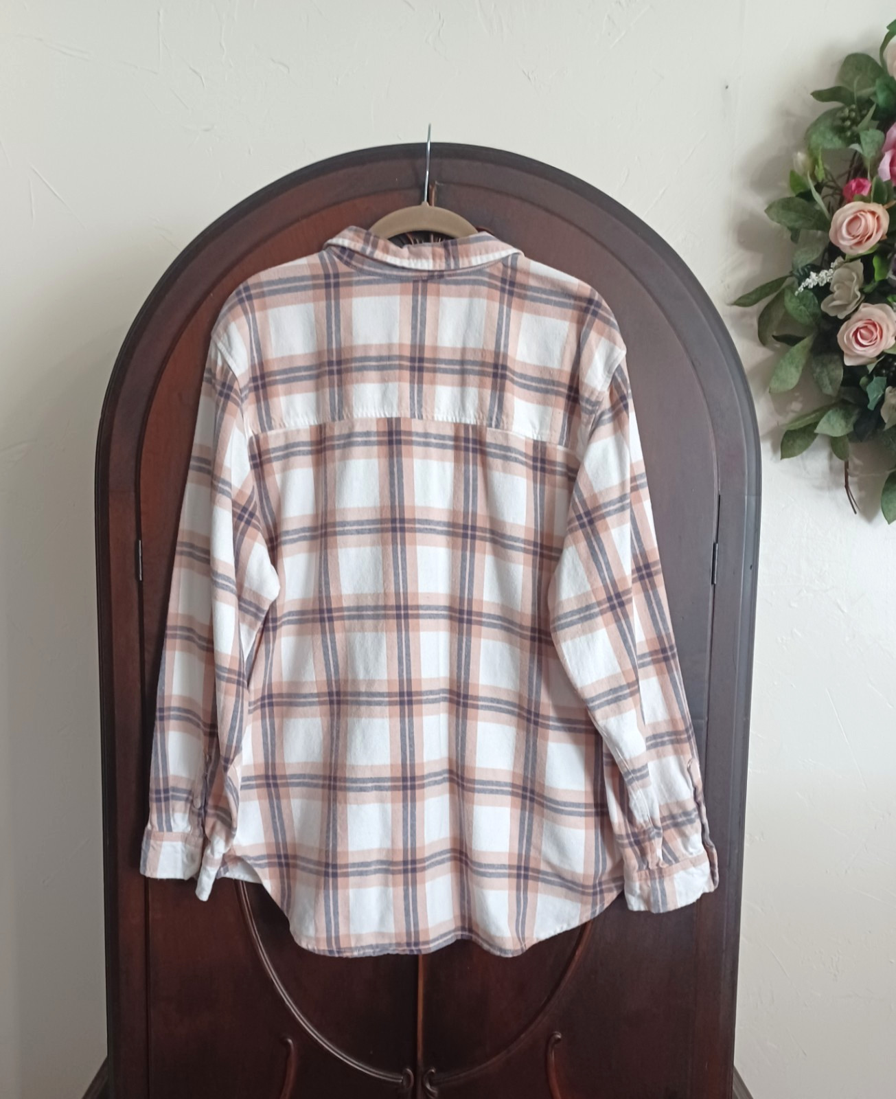 🌸 UNIVERSAL THREAD FLANNEL BUTTON SHIRT WOMEN'S … - image 2