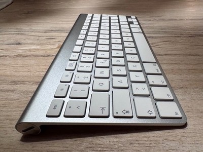 Apple Wireless Keyboard MC184D/B   A1314   Aluminium   DE Layout   Bluetooth