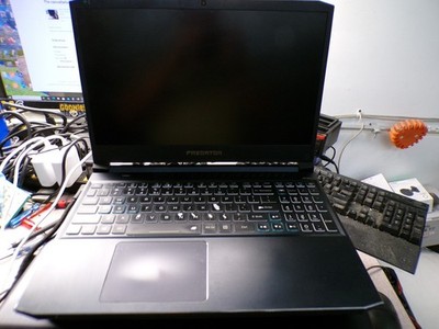 Acer Predator Helios 300 PH315-53-72XD i7-10750H 16GB RTX2060 Gaming Laptop #749