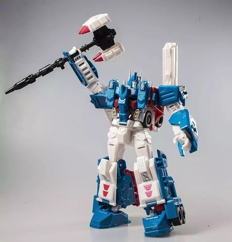 Transformers Generations Combiner Wars IDW Leader Class L Ultra Magnus Spielzeug - Bild 6 von 8