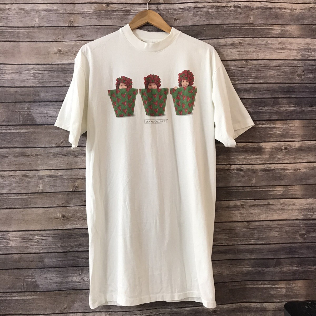 Vintage 1997 Anne Geddes Graphic T-Shirt Babies in Pots Strawberry 