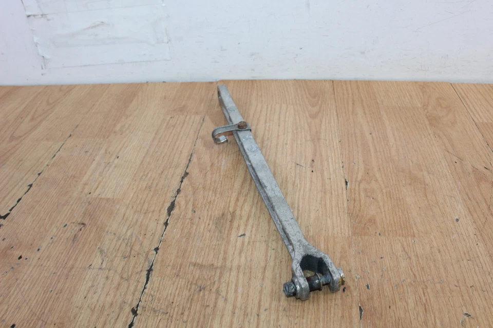 1984 Honda Interceptor VF750F задний тормоз стойка/звено крутящего момента - Изображение 4 из 4