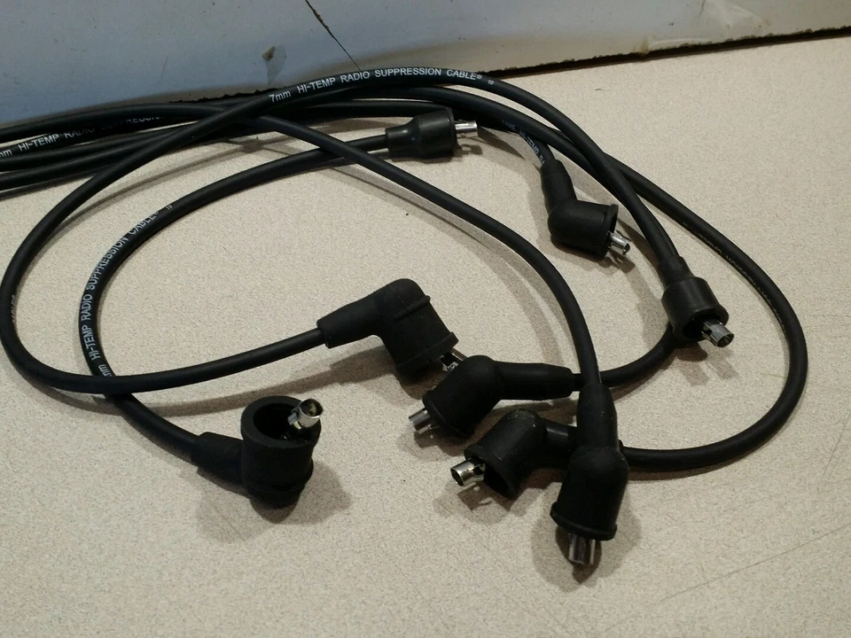 Juego de cables de bujías Federal Parts 4680, se adapta a vehículos enumerados en la tabla a continuación Foto 4 de 4