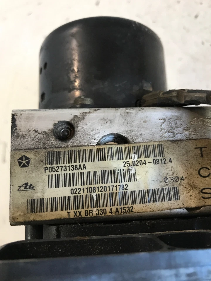 Bomba Abs Chrysler Pt Cruiser 250204-08133 P05273138Aa 05033150Aa 2.2 Crd 2004 Foto 3 de 4