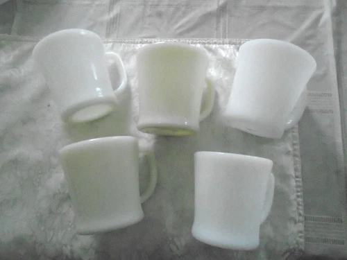 Lot 5 Vintage Milk Glass Fire King Oven Ware D Handle Coffee Cup  ivory/