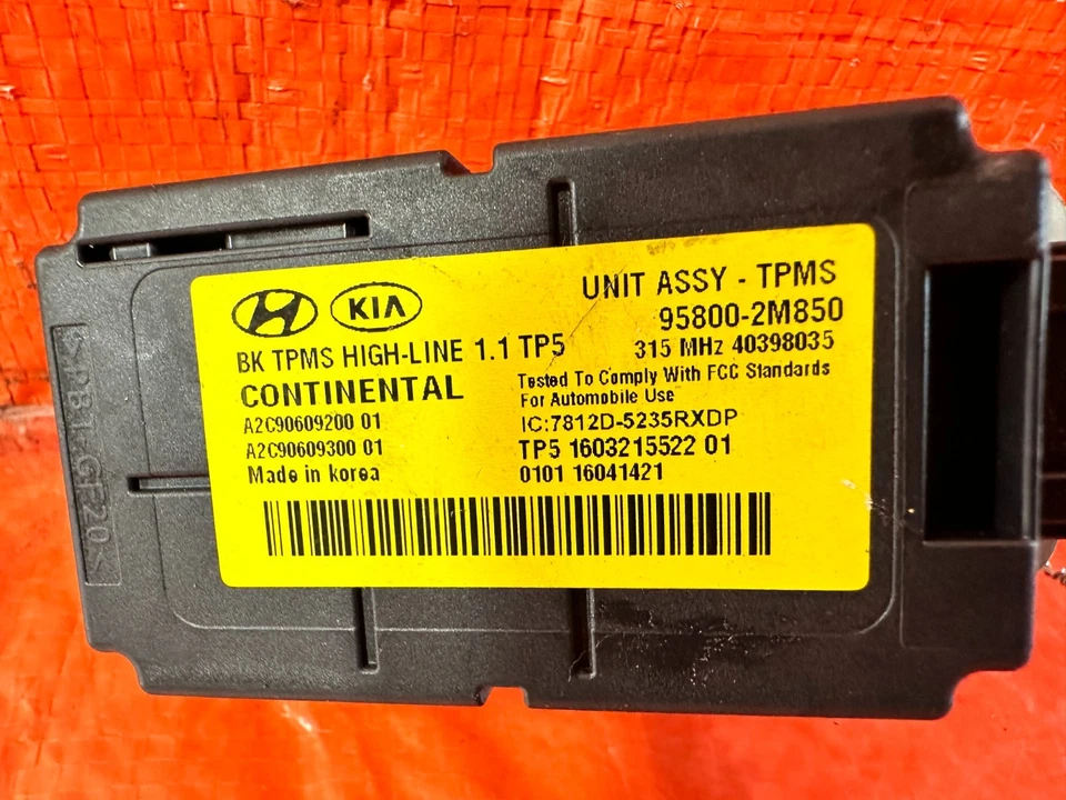 13-16 HYUNDAI GENESIS CUPÉ - SENSOR TPMS MONITOREO PRESIÓN NEUMÁTICOS - OEM #302 Foto 2 de 4