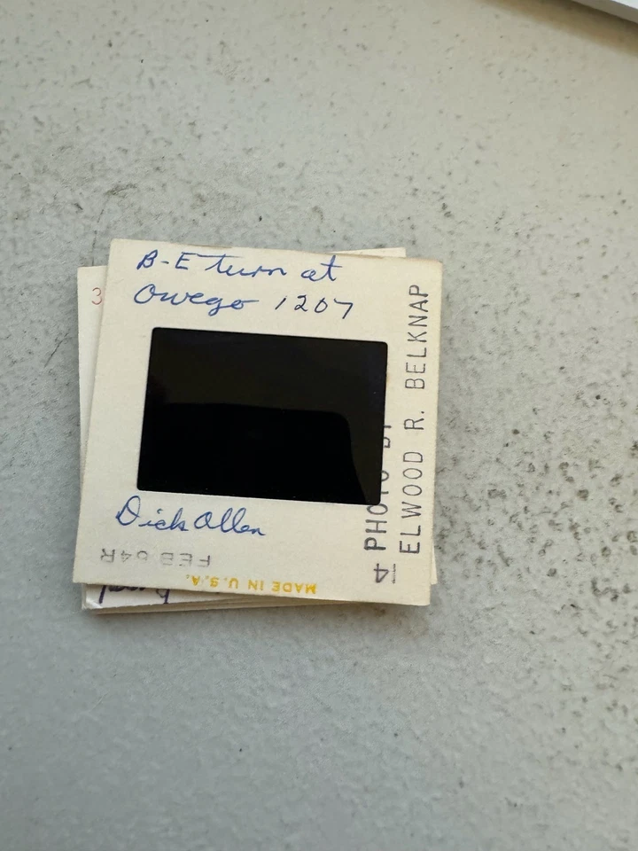 Diapositiva original EL #1207 EMD GP7 Erie Lackawanna Owego NY 1964 acción de patio Foto 2 de 4