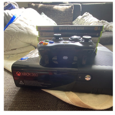Microsoft Xbox 360 Schwarz Heimkonsole mit 6 Spielen, Controller, HDMI, Wi-Fi