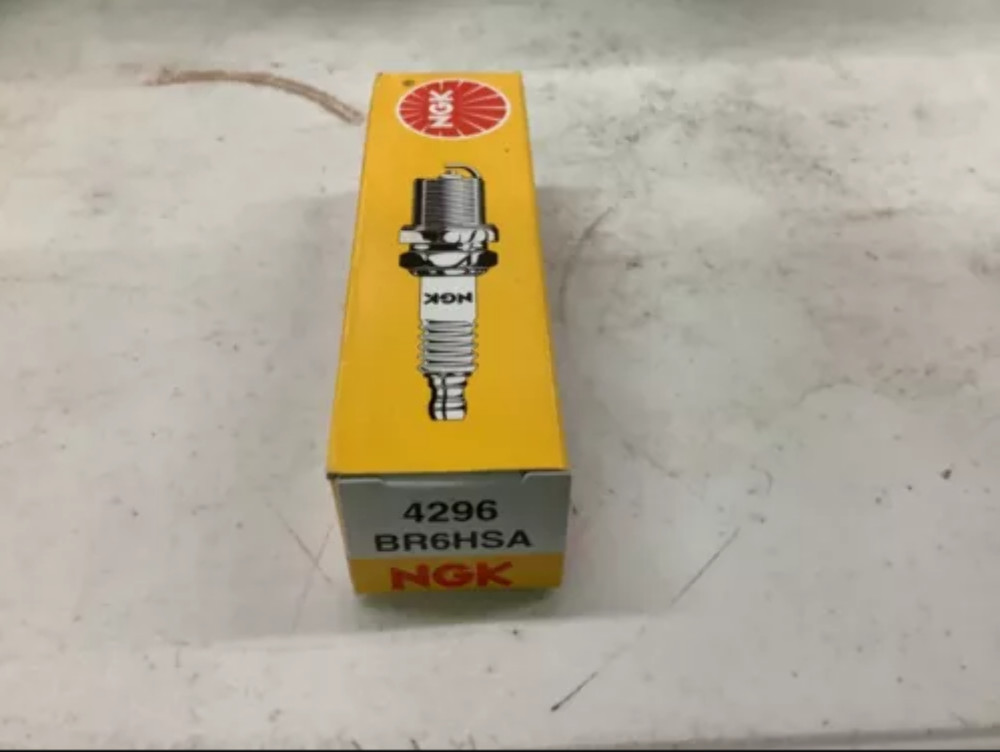 NEW NGK BR6HSA Spark Plugs QTY 5 - Powersports Engine 4296