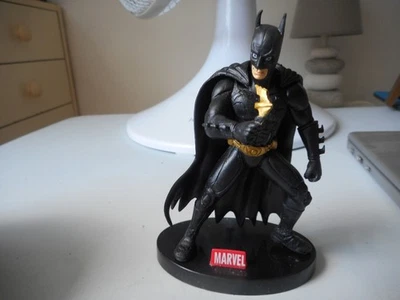 FIGURINE BATMAN 11CM ÉTAT NEUF - Photo 1/4