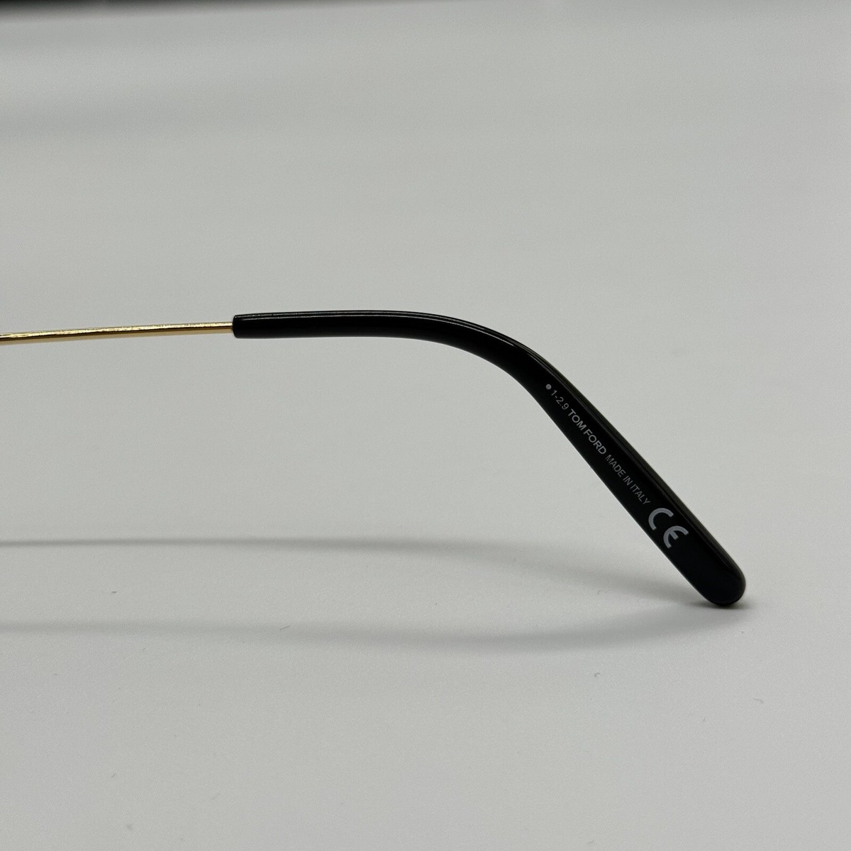 NEW TOM FORD TF771 30A UNISEX SUNGLASSES TOM FORD BRADFORD FT0771/S 30A Tom Ford Bradford TF771 30A Sunglasses – GlassesNow main image 4