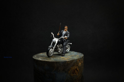 1/87 Miniatures Scene Prop Terminator Motorcycle Man Figures For Cars