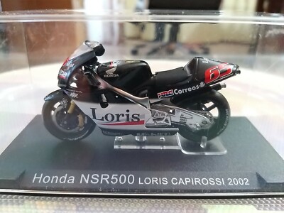 Black Honda NSR500 LORIS CAPIROSSI Year 2002 Motorcycle 1/22 Scale + Library Action Figure
