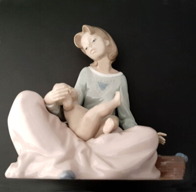 Lladro DRESSING THE BABY Figurine #5845 Retired NIB. MINT | eBay