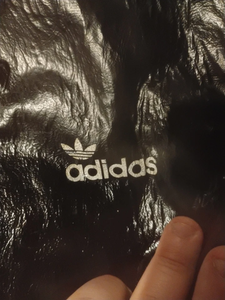 Винтажная спортивная сумка 80-х Adidas черная кожа - Изображение 2 из 3