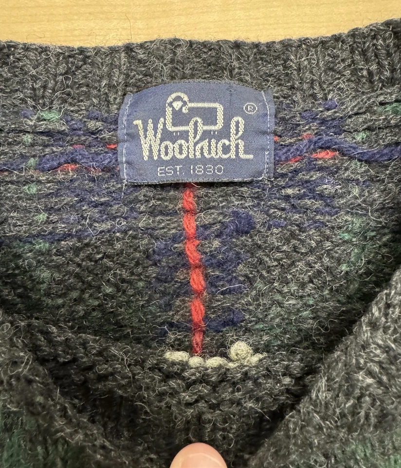 WOOLRICH Sweater Men's large Tartain Plaid Lion Shield Crest Thick Wool Vintage - Image 2 of 3