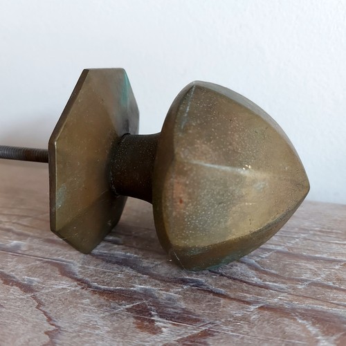 VINTAGE LARGE OCTAGONAL BRASS CENTRAL DOOR KNOB PULL OVER 7cms, 7.5 cms PLATE - Picture 16 of 16